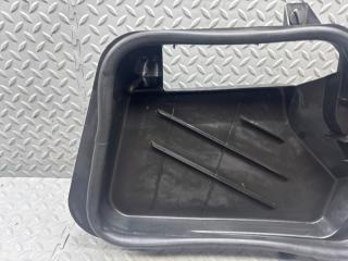 Воздуховод MERCEDES-BENZ SLK-CLASS R171 M272 E35 (272.963) A1718300144 2 ракурс Воздуховод MERCEDES-BENZ SLK-CLASS R171 M272 E35 (272.963) A1718300144 2 ракурс