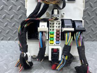 Блок предохранителей BMW 3-SERIES F31 N47D20C 61359352862 3 ракурс