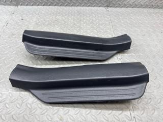 Накладка на порог задняя MAZDA VERISA DC5W ZY-VE D46168741, D46168731 1 ракурс Накладка на порог задняя MAZDA VERISA DC5W ZY-VE D46168741, D46168731 1 ракурс