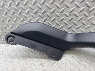 Накладка петли багажника TOYOTA SAI AZK10 2AZ-FXE 64571-75010 3 ракурс
