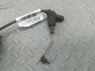 Датчик износа колодок правый задний MERCEDES-BENZ C-CLASS W204 M271KE18ML (271.950) A2045404605 2 ракурс