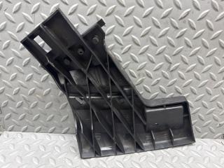 Крепеж бампера правый передний VOLVO S60 FS48 B4164T 31323429 2 ракурс