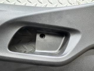 Обшивка дверей левая передняя HONDA FIT GK3 L13B VTEC 83550-T5A-J010 2 ракурс