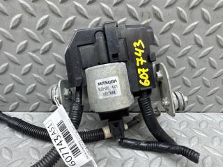Реле стартера HONDA FIT GK3 L13B VTEC RC20-008 4001 1 ракурс Реле стартера HONDA FIT GK3 L13B VTEC RC20-008 4001 1 ракурс