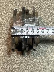 Фото запчасти тормозные колодки заднее TOYOTA PRIUS контрактная запчасть Запчасть тормозные колодки заднее TOYOTA PRIUS