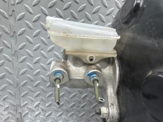 Главный тормозной цилиндр NISSAN NV350 CARAVAN E26 YD25 3XA0B2917 2 ракурс Главный тормозной цилиндр NISSAN NV350 CARAVAN E26 YD25 3XA0B2917 2 ракурс