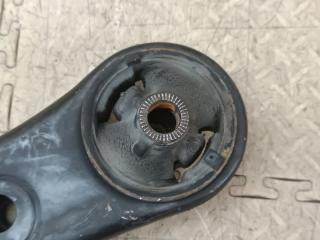 Рычаг правый передний TOYOTA ISIS ZNM10 1ZZ-FE 3 ракурс