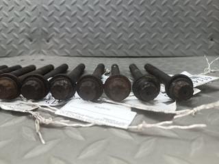 Болт гбц TOYOTA LAND CRUISER PRADO KZJ78 1KZ-TE 5 ракурс