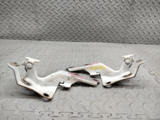 Петля капота TOYOTA NOAH AZR60 1AZ-FSE 3 ракурс