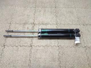 Амортизатор задний TOYOTA PRIUS ZVW30 2ZR-FXE 48530-47091 1 ракурс