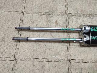 Амортизатор задний TOYOTA PRIUS ZVW30 2ZR-FXE 48530-47091 2 ракурс