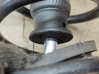 Стойка правая задняя TOYOTA COROLLA II EL51 4E-FE 48530-16480 3 ракурс
