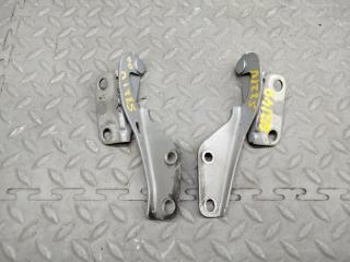 Петля капота DAIHATSU HIJET S321V 2 ракурс Петля капота DAIHATSU HIJET S321V 2 ракурс