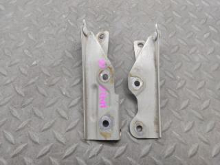 Петля капота MITSUBISHI MINICA H42V 1 ракурс Петля капота MITSUBISHI MINICA H42V 1 ракурс