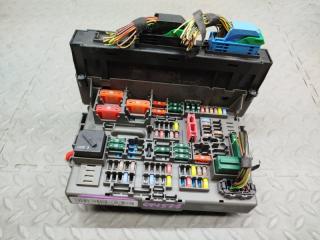 Блок предохранителей BMW X1 E84 N46B20BD 9119445-05 1 ракурс