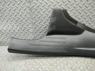 Накладка на порог левая задняя SUBARU OUTBACK BS9 FB25ASYHAA 94061AL010 2 ракурс Накладка на порог левая задняя SUBARU OUTBACK BS9 FB25ASYHAA 94061AL010 2 ракурс