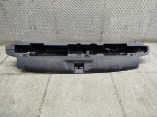 Накладка замка багажника HONDA CROSSROAD RT1 R18A 84640-SYP-003 1 ракурс