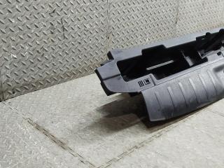 Накладка замка багажника HONDA CROSSROAD RT1 R18A 84640-SYP-003 2 ракурс