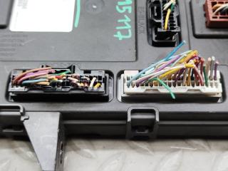 Блок предохранителей NISSAN X-TRAIL NT32 MR20DD 284B14CE0A 5 ракурс
