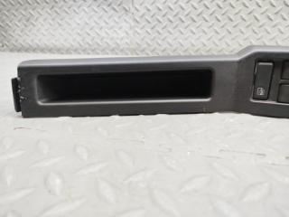 Блок упр. стеклоподьемниками правый передний DAIHATSU TAFT LA900S KF-VE7 74231-B2360 3 ракурс