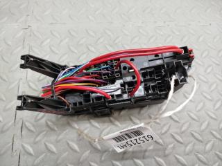 Блок предохранителей VOLVO S60 FS48 B4164T 3800159HWB 2 ракурс