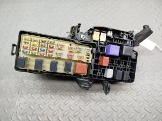 Блок предохранителей TOYOTA CAMRY ACV30 2AZ-FE 7154-8036 2 ракурс