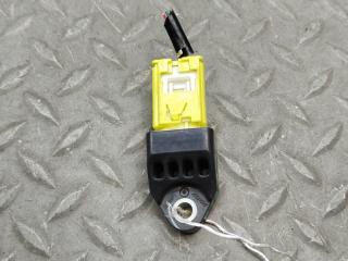 Запчасть датчик airbag TOYOTA SAI 2010