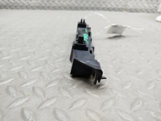 Крепеж бампера правый передний HONDA ZEST JE1 71193-SYA-003 4 ракурс