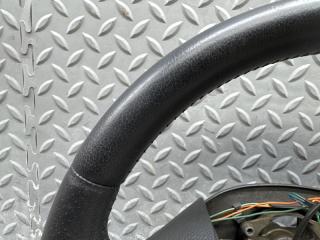 Руль LAND ROVER FREELANDER L314 25K4FN64 3 ракурс Руль LAND ROVER FREELANDER L314 25K4FN64 3 ракурс