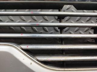 Решетка радиатора NISSAN ATLAS F24 62320MA000 4 ракурс