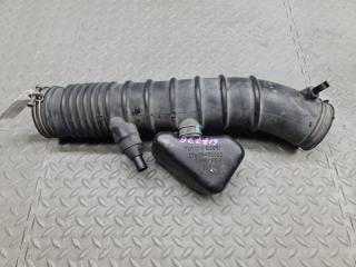 Патрубок воздушн.фильтра TOYOTA CROWN GRS200 4GR-FSE 17880-31180 1 ракурс Патрубок воздушн.фильтра TOYOTA CROWN GRS200 4GR-FSE 17880-31180 1 ракурс