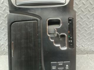 Консоль кпп TOYOTA CROWN GRS200 4GR-FSE 58804-30610 3 ракурс Консоль кпп TOYOTA CROWN GRS200 4GR-FSE 58804-30610 3 ракурс