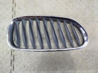 Решетка радиатора BMW Z4 E85 51137051960 2 ракурс Решетка радиатора BMW Z4 E85 51137051960 2 ракурс