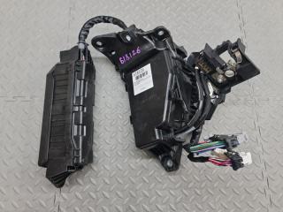 Блок предохранителей TOYOTA CROWN AZSH20 A25A-FXS 82662-30G60 1 ракурс
