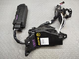 Блок предохранителей TOYOTA CROWN AZSH20 A25A-FXS 82662-30G60 1 ракурс