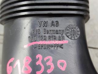Патрубок AUDI A3 8P 1K0129618AN 3 ракурс