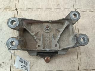 Подушка кпп AUDI Q5 8R CDN 8K0399115S, 8K0399151 5 ракурс Подушка кпп AUDI Q5 8R CDN 8K0399115S, 8K0399151 5 ракурс