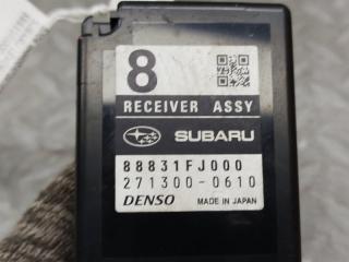 Блок иммобилайзера SUBARU LEVORG VM4 FB16ESZH9A 88831FJ000 4 ракурс