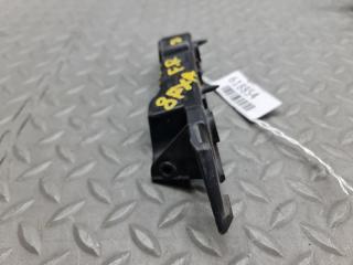 Крепеж бампера правый передний AUDI A5 8F 8T0807284A 3 ракурс