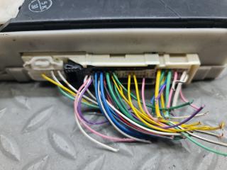 Блок предохранителей TOYOTA CROWN GRS200 4GR-FSE 89221-30250 3 ракурс