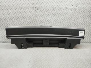 Запчасть накладка замка багажника задняя PORSCHE MACAN 2016