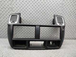 Консоль торпеды NISSAN ATLAS SZ2F24 ZD30 68260MA000 1 ракурс
