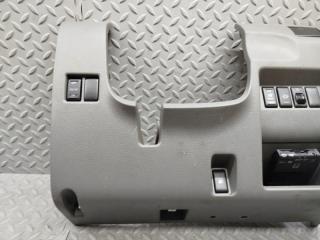 Накладка на торпеду правая NISSAN NV350 CARAVAN E26 681063XA0A 2 ракурс