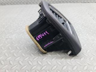 Дуйки правые HONDA VEZEL RU4 77620-T7A-00 3 ракурс