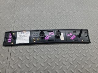Накладка на торпеду AUDI A6 4B2 BES 4B2853189 3 ракурс Накладка на торпеду AUDI A6 4B2 BES 4B2853189 3 ракурс
