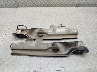 Петля капота FORD EXPLORER Sport Trac U251 COLOGNE V6 6L2416800A 3 ракурс