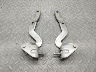 Петля крышки багажника AUDI TT 8J3 BWA 8J8827299A 2 ракурс