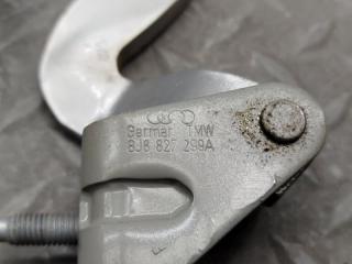 Петля крышки багажника AUDI TT 8J3 BWA 8J8827299A 5 ракурс