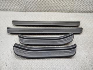Накладка на порог NISSAN SKYLINE HR33 RB20E 76952-15U00 1 ракурс