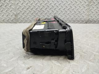 Дуйки передние AUDI Q5 8R CDN 8R2820951 4 ракурс Дуйки передние AUDI Q5 8R CDN 8R2820951 4 ракурс